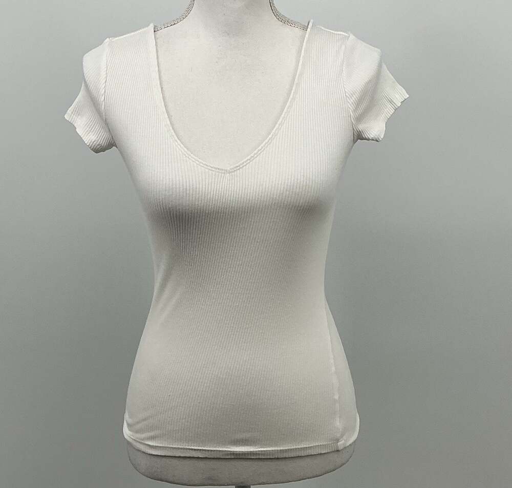 Express One Eleven Fitted Top White Womens XS V Neck Short Sleeve Casual